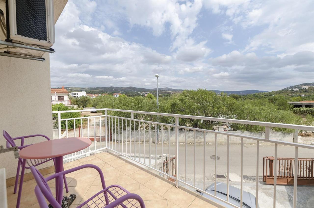 Apartment Kucinic Рогозница Экстерьер фото